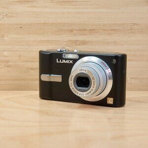 Panasonic Lumix DMC-FX10 Black 6MP Digital Camera w/ Leica Lens 3x Optical Zoom